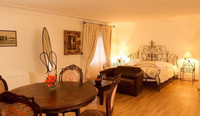 Romantic Suite Superior - Burghaus and Villa Kronenburg