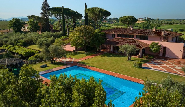 Rome Countryside Luxury Villa: Stunning Pool, Tennis, Weddings, Cooking Classes