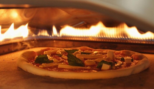 Rome: Pizza Making Class With Aperol Spritz