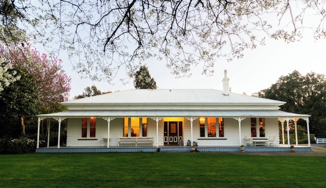 Romney Lane Homestead - A rural retreat, best enjoyed with friends & family.