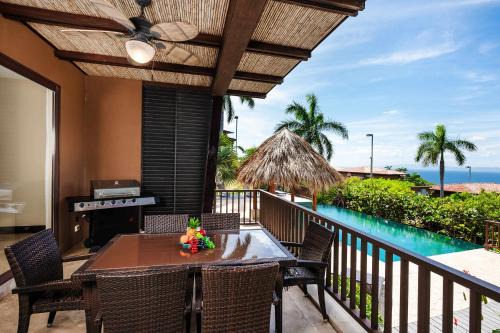 Rooftop Pool & Ocean Views, Sunset BBQ