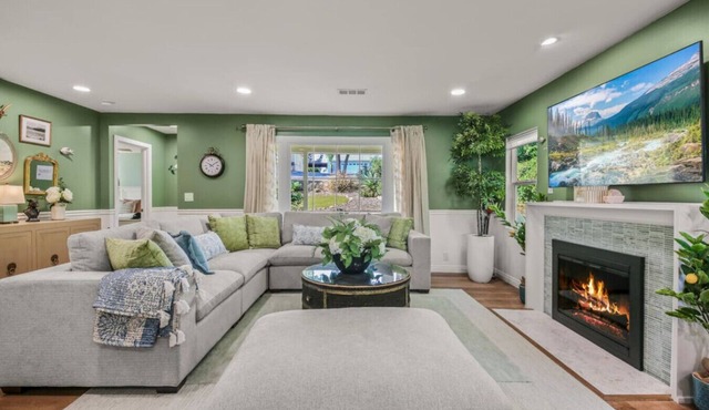 Rooftop View, Spacious Yard, 19 min Disney, OR3