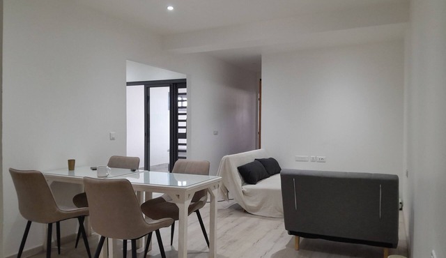 ROOM 1 - ROOM in apartment, 2 min. walk from ferry dock