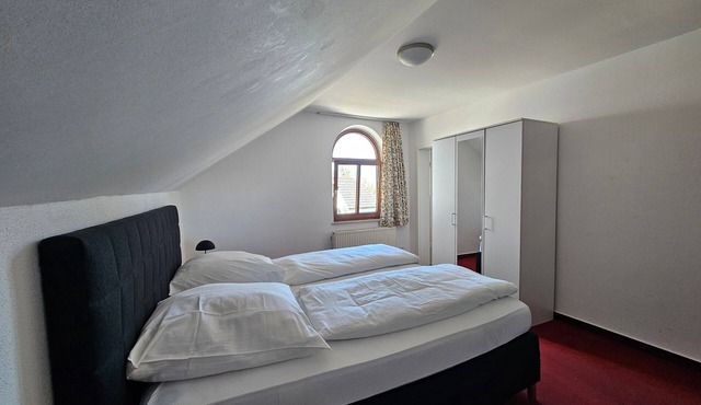 Room 25 Standard Double Room with Large Bathroom and Wi-Fi