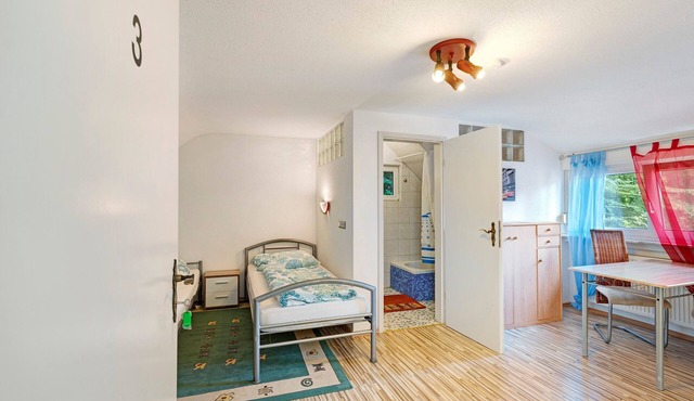 Room '3' with Shared Terrace and Wi-Fi