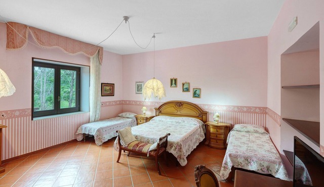 Room 'Camera Rosa' with Mountain View, Wi-Fi and Air Conditioning