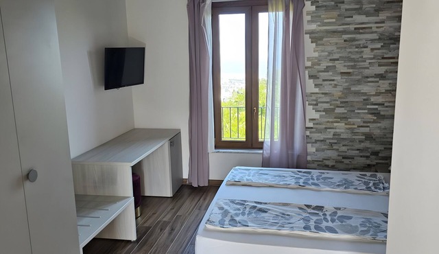 Room 'Camera Matrimoniale' with Sea View, Wi-Fi and Air Conditioning