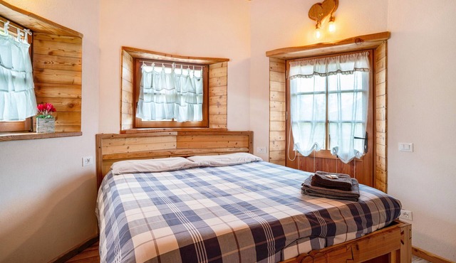 Room 'Camera Rotonda' with Mountain View, Balcony and Wi-Fi