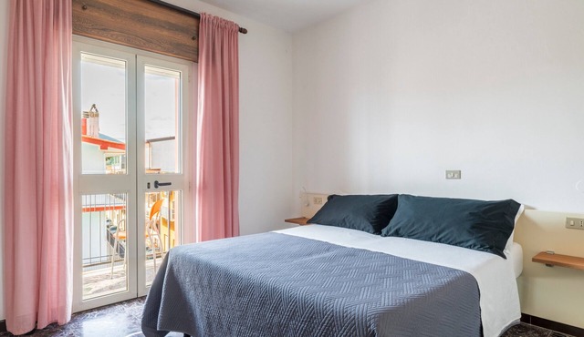 Room 'Camera Scirocco' with Mountain View, Wi-Fi and Air Conditioning