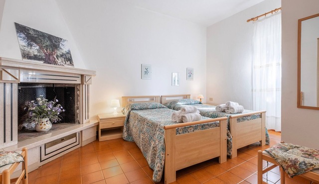 Room 'Camera Sud' with Shared Pool, Shared Terrace and Wi-Fi
