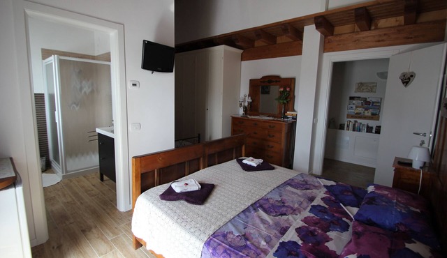Room 'Classica' with Private Terrace, Wi-Fi and Air Conditioning