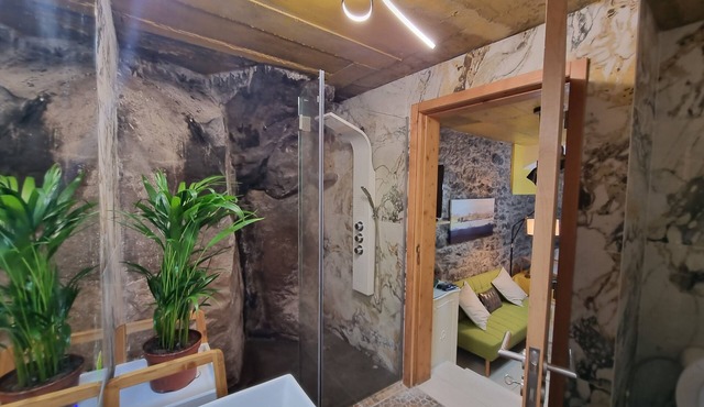 Room-discover Magical Calheta