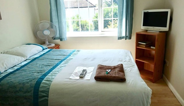 Room-double With Shared Bathroom Sleeps