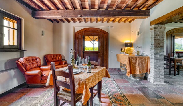 Room 'Esimio' with Shared Garden, Wi-Fi and Air Conditioning