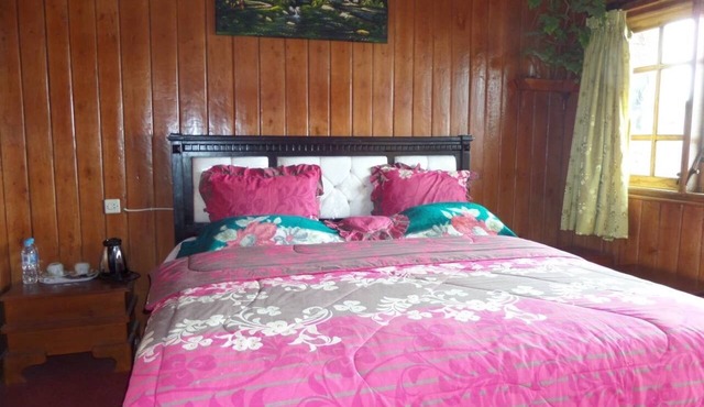 Room for sleep of 3 person at Cemara Lawang