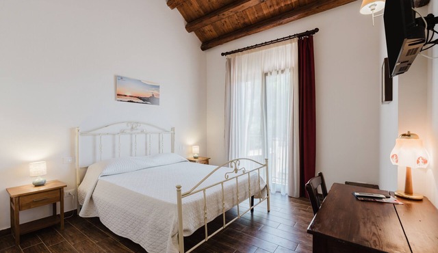 Room 'Giara' with Mountain View, Wi-Fi, and Air Conditioning