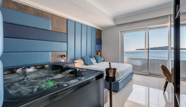 Room 'Junior Suite Vista Mare' with Balcony, Wi-Fi and Air Conditioning