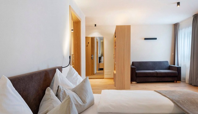 Room “Murrer Junior Suite 210” with Mountain View, Shared Garden and Wi-Fi