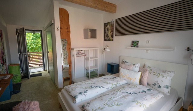 Room 'No. 2' with Shared Terrace, Shared Garden and Wi-Fi