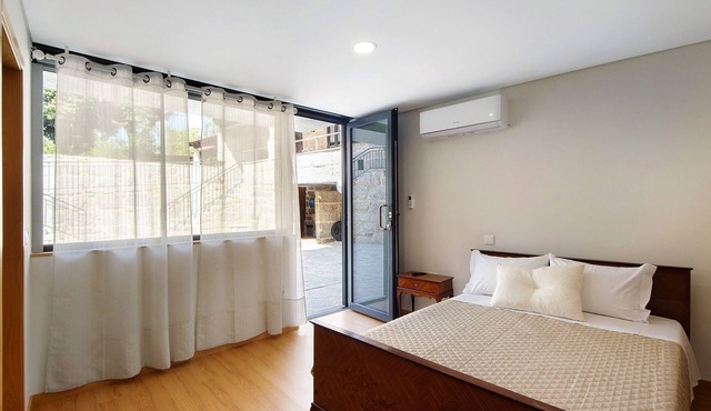 Room 'Quarto 1' with Mountain View, Wi-Fi and Air Conditioning