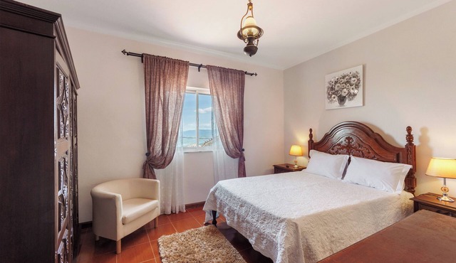 Room 'Quarto 2 - Jesus' with Mountain View, Wi-Fi and Air Conditioning