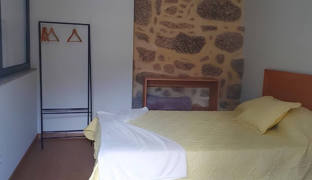 Room 'Quarto 2' with Mountain View, Wi-Fi and Air Conditioning
