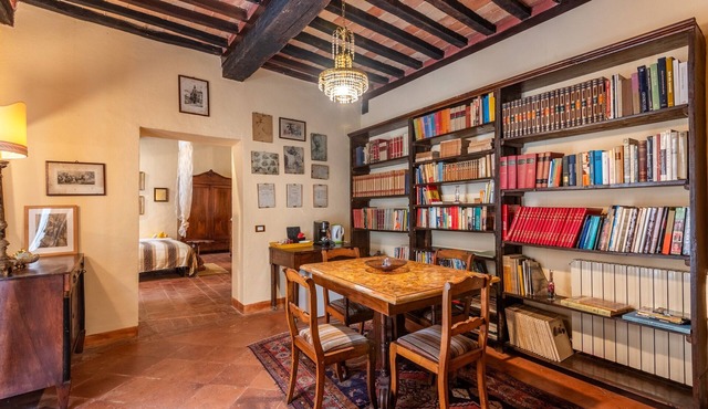 Room 'Quercia - Antiche Dimore' with Shared Pool, Wi-Fi, and Air Conditioning