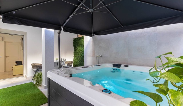 Room Sofia Spa – Private Hot Jacuzzi