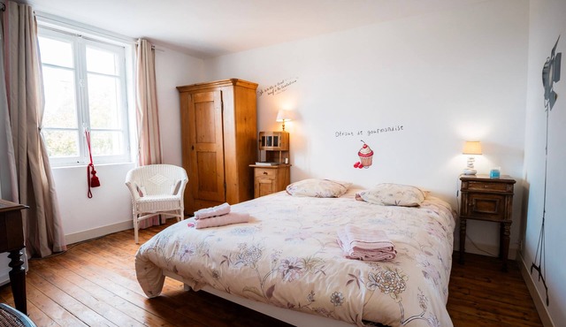 Room with Private Bathroom in Dives/Cabourg