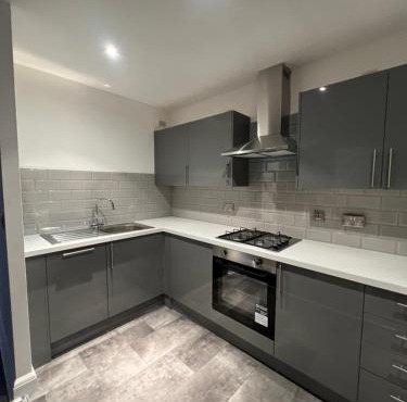 Room with Shared Kitchen and Living Room in South East London by the Riverside