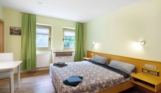 Room 'Zimmer 13' with Shared Terrace, Shared Garden and Wi-Fi