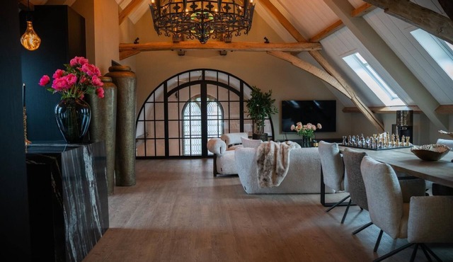 Room4