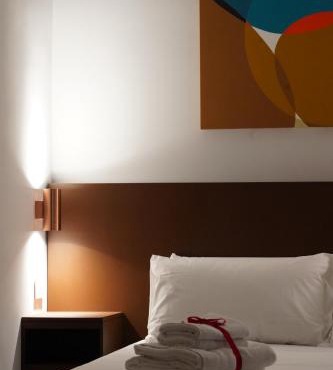 Rooms Around