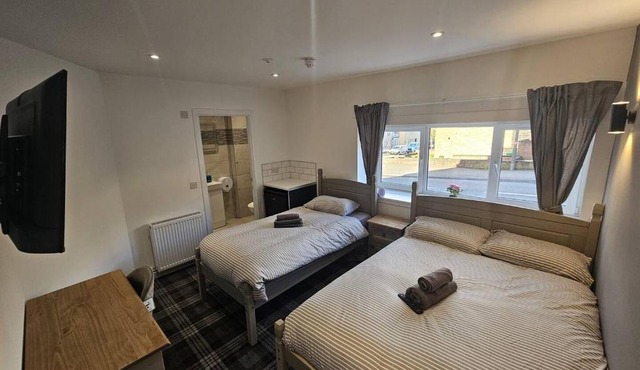 Rooms at The Royal in Kelty, Fife