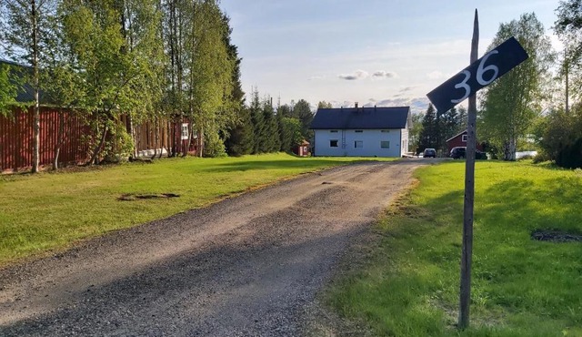 Rooms in a big wooden home, homestay