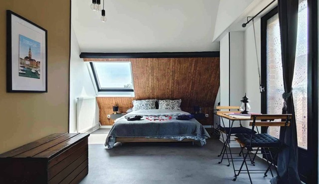 Rooms overlooking Mont Cassel 15 minutes from the sea and the Flanders mountains