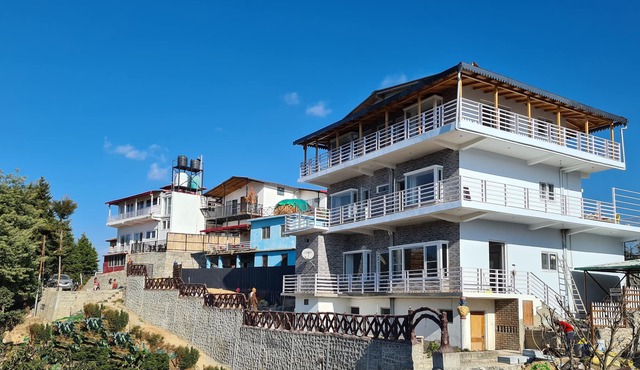 Rooms with Himalayan view at the height of 7050 feet