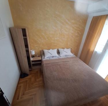 Rooms1