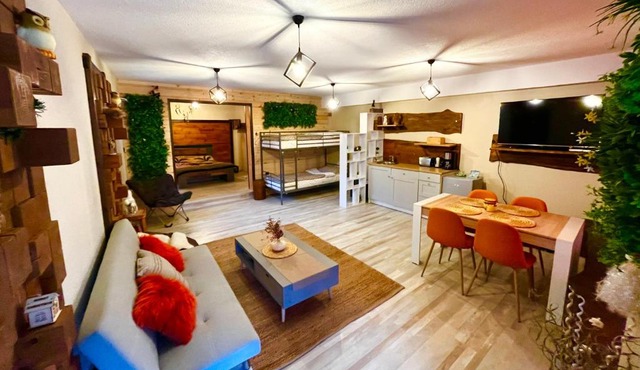 Roots Apartment 2