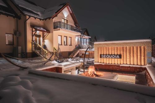 Roots Villa Sequoia