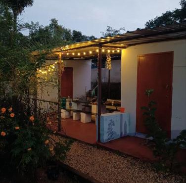 Rootscape Huts Hostel and Home Stay