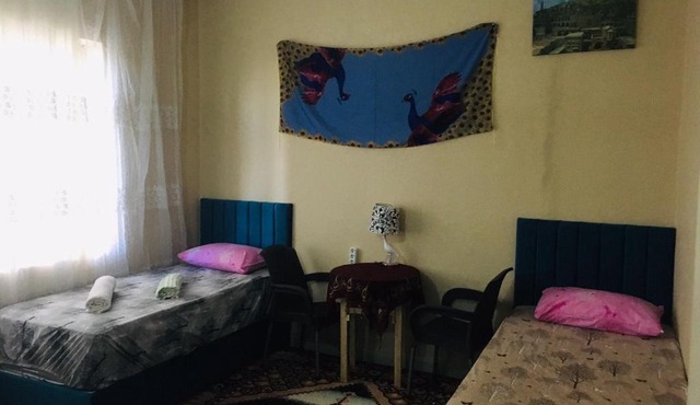 Rosa Hostel