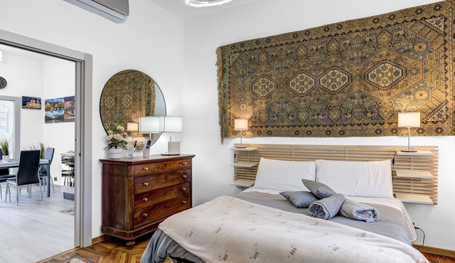 Rose Apartment