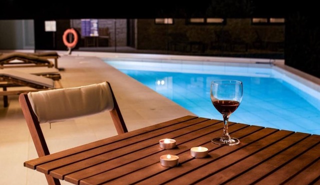 Rose Cozy Getaway - 3 Pearls Pool Retreat
