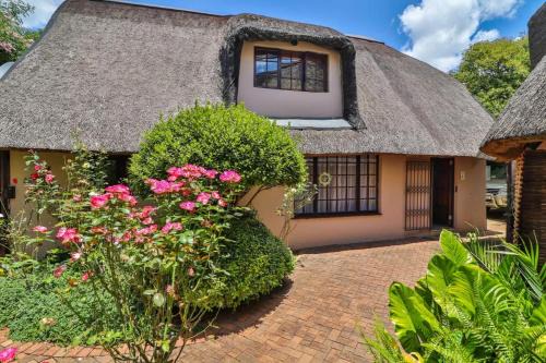 Rose Thatch Cottage