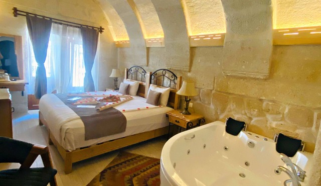 Rose Valley Hotel