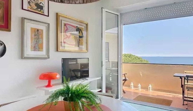 Roses House - One Bedroom Apartment, Sleeps 2
