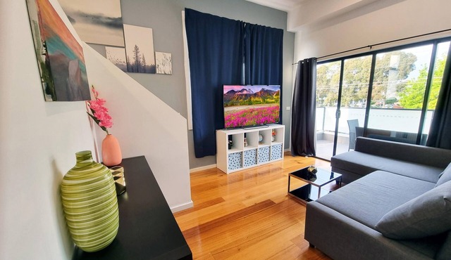 Rosie Townhouse at Gordon - Prime Location