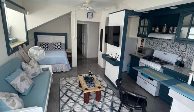 Ross students Available long term US1800 Monthly 5 mins drive from university