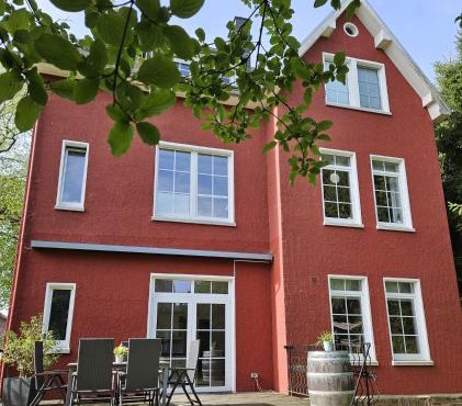 Rote Villa Lagom